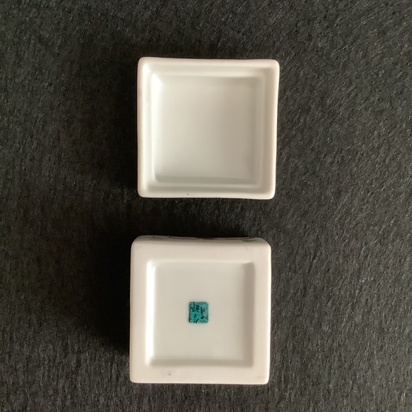 Vintage Japanese kutani porcelain small box. - Picture 6 of 9